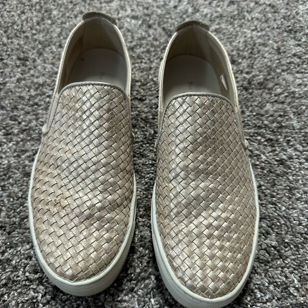 The Flexx Chapter Woven Slip-on Gold Sneaker US 6
